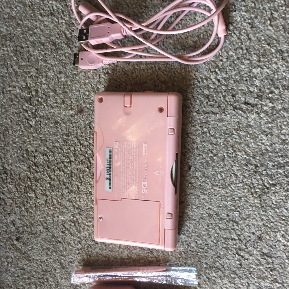 Nintendo DS lite pink excellent condition
